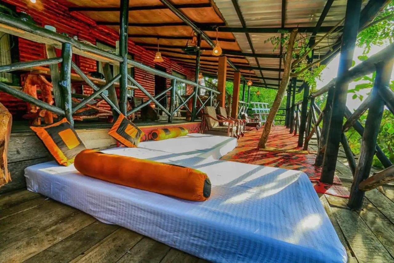 Hilltop Wood Lodge Ella Bagian luar foto
